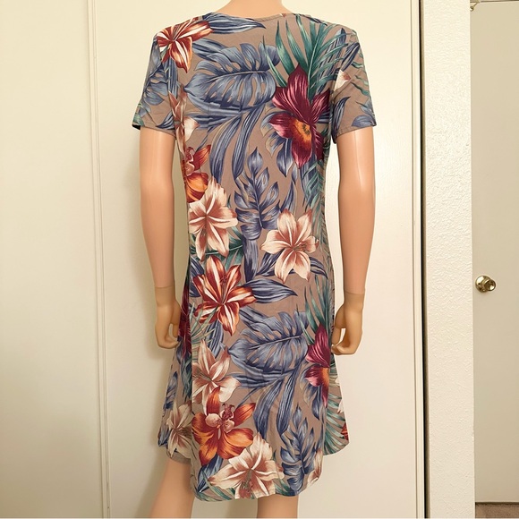 Vintage Hilo Hattie Hawaiian Dress Medium Floral Short Sleeve Modest Grey - Picture 3 of 5